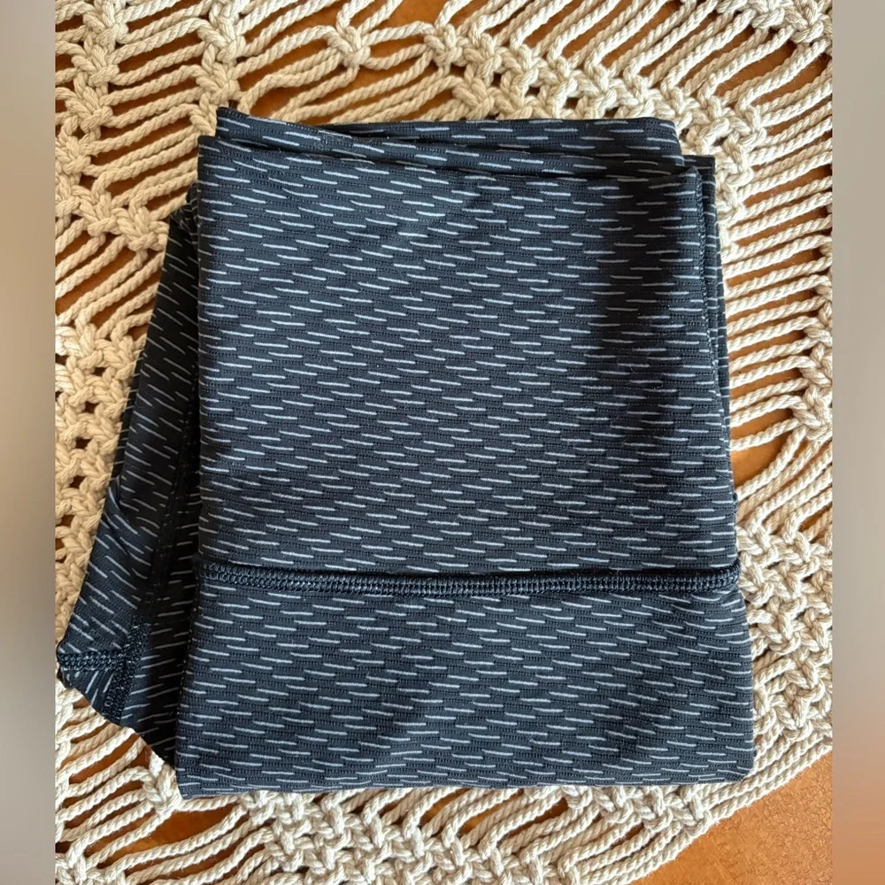 lululemon athletica Black & Gray Patterned Leggings